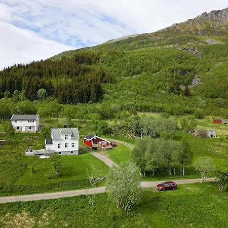 Holiday home The Little Red Lofoten Urda