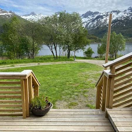 The Little Red Lofoten Feriehus Urda