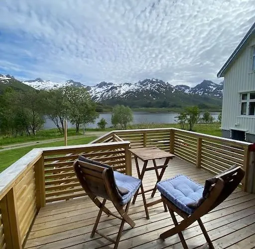 The Little Red Lofoten Casa de Férias