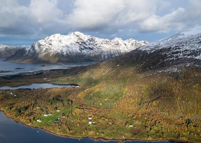 The Little Red Lofoten Urda